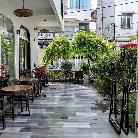 Life Boutique Hotel Hue Exterior photo