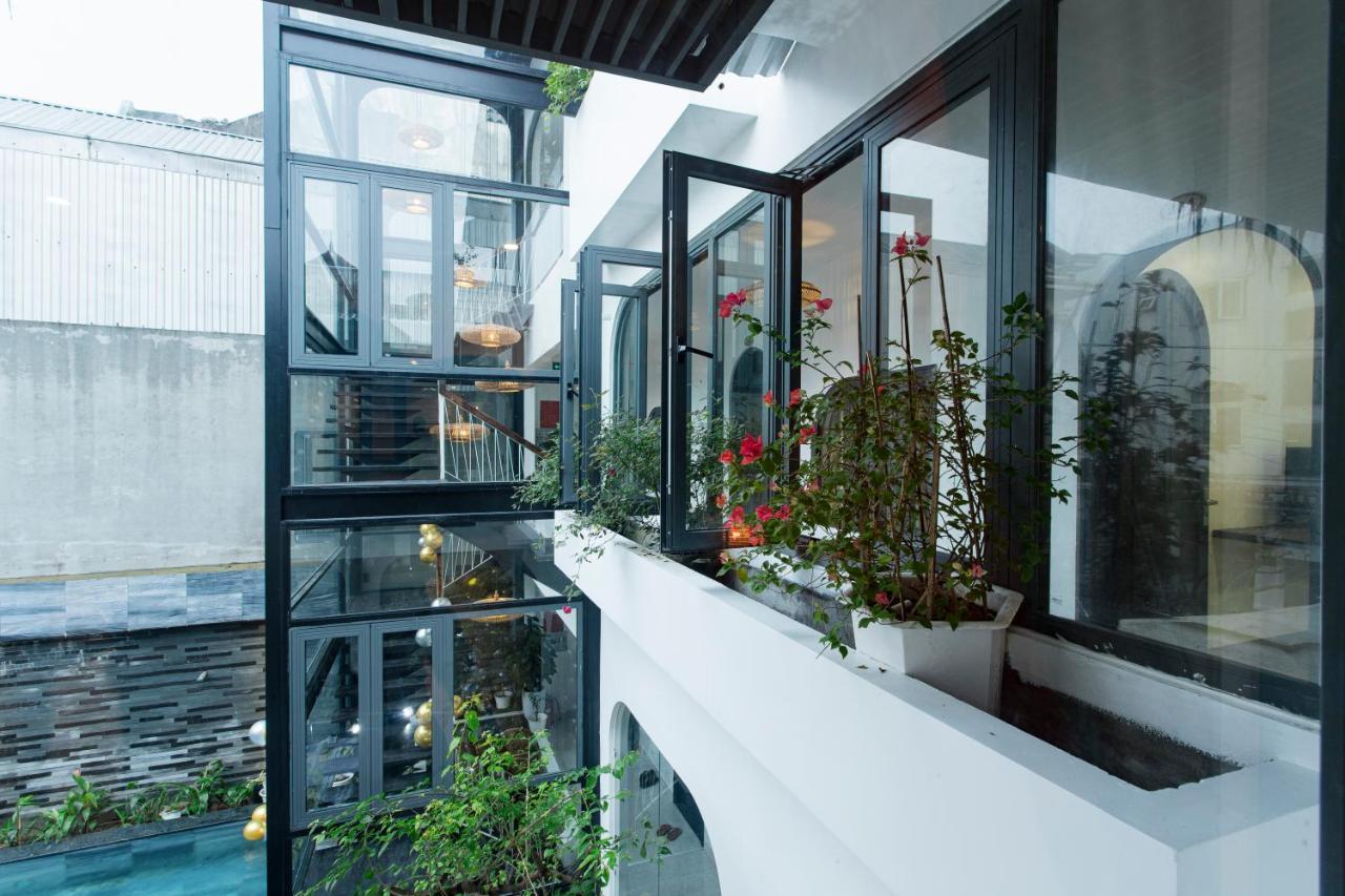 Life Boutique Hotel Hue Exterior photo