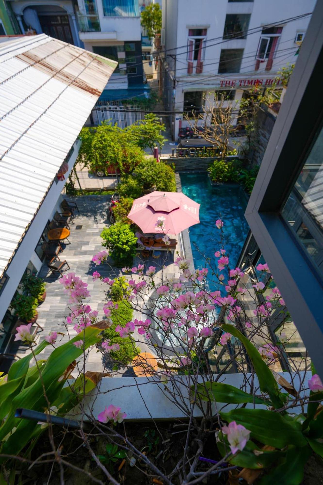 Life Boutique Hotel Hue Exterior photo